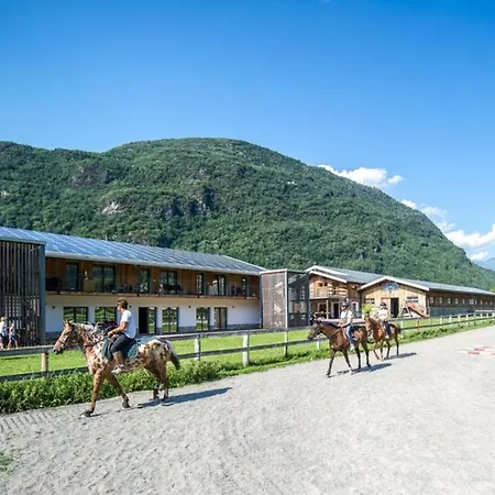Апартаменты L'isola Del Cavallo 3 Desco